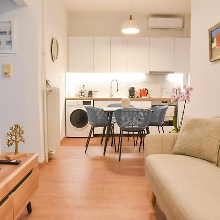 Ηλιόλουστο Apartment เอเธนส์ ภายนอก รูปภาพ