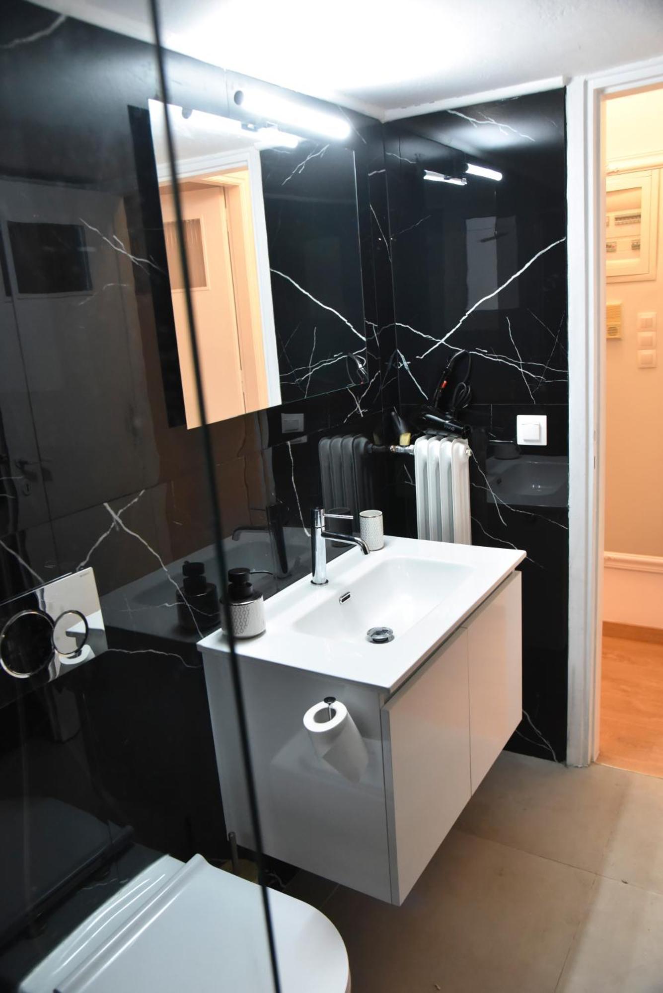 Ηλιόλουστο Apartment เอเธนส์ ภายนอก รูปภาพ